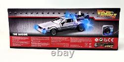 CHRISTOPHER LLOYD Signed BACK TO THE FUTURE 2 124 DeLorean BAS # WK69130
